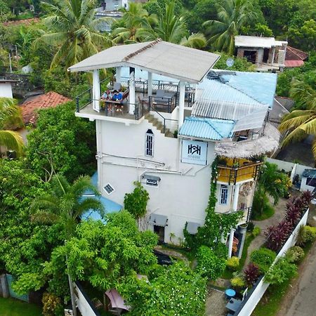 Habibi Hostel & Restaurant ウナワトゥナ エクステリア 写真