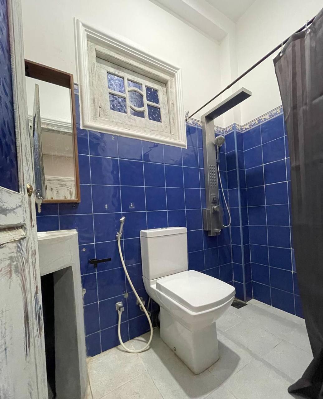 Habibi Hostel & Restaurant ウナワトゥナ エクステリア 写真