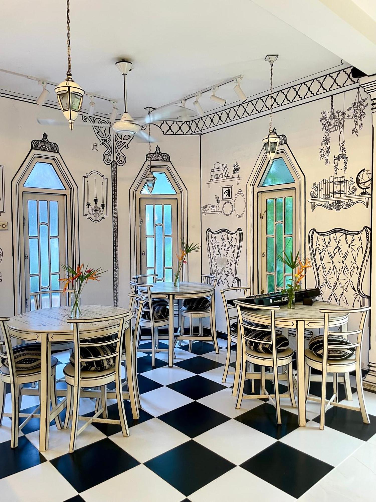 Habibi Hostel & Restaurant ウナワトゥナ エクステリア 写真