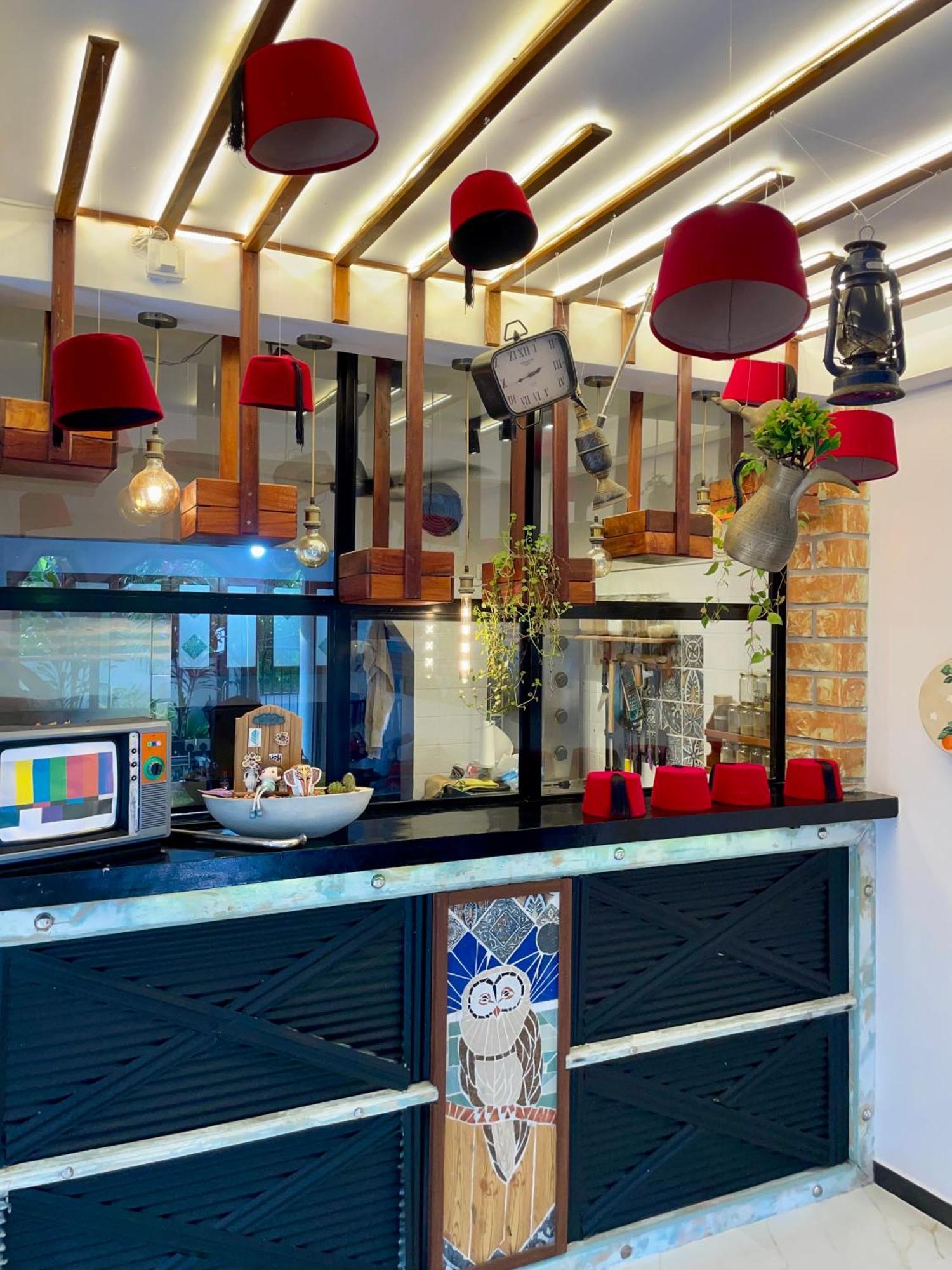 Habibi Hostel & Restaurant ウナワトゥナ エクステリア 写真